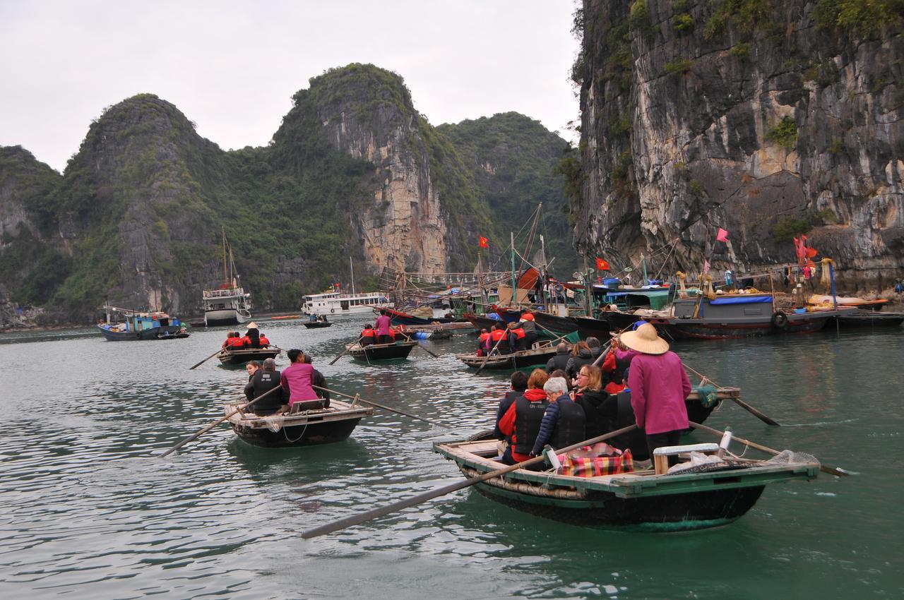 Hotel Margaret Cruises Ha Long Esterno foto