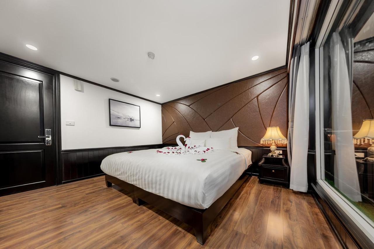Hotel Margaret Cruises Ha Long Esterno foto