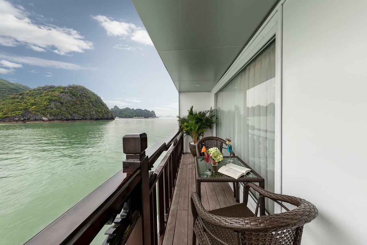 Hotel Margaret Cruises Ha Long Esterno foto