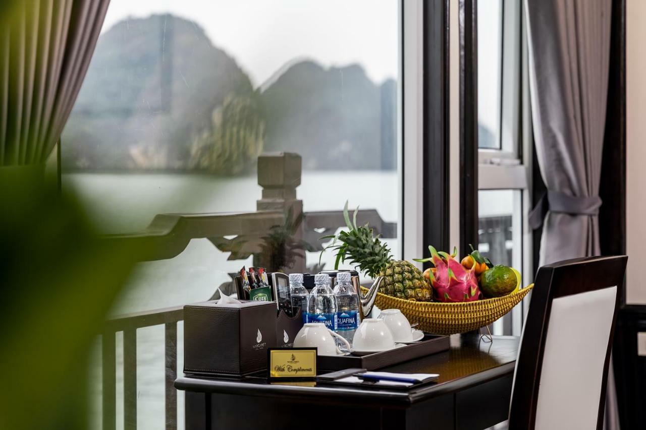Hotel Margaret Cruises Ha Long Esterno foto